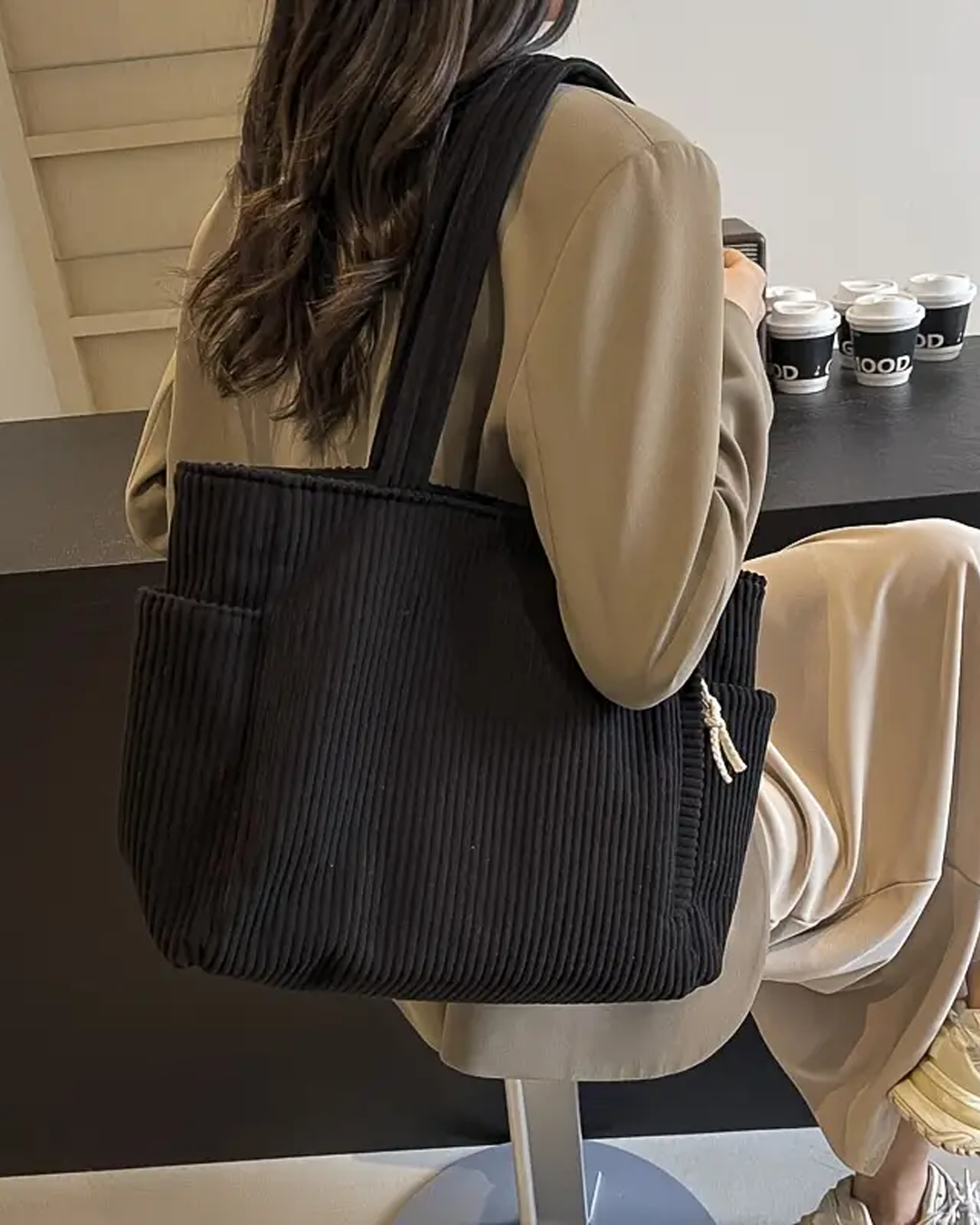 SOCIANI™ – Trendy Ribbede Tote Bag med Snøre Detalje