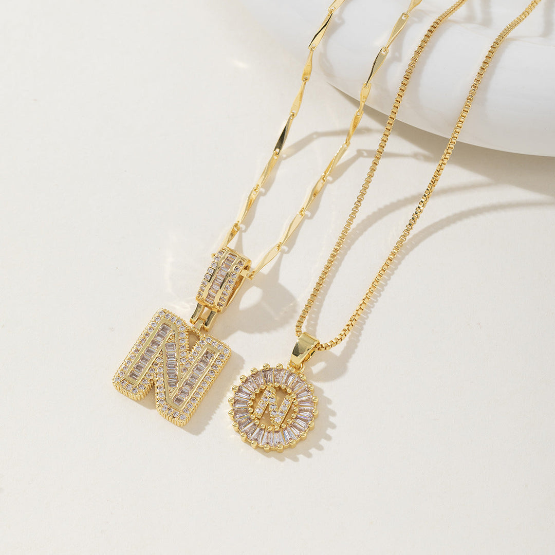 AISHA™ - Elegant 2-Pack Initialer Vedhæng Halskæder