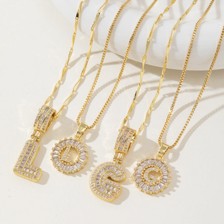 AISHA™ - Elegant 2-Pack Initialer Vedhæng Halskæder