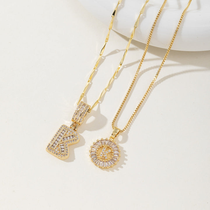 AISHA™ - Elegant 2-Pack Initialer Vedhæng Halskæder