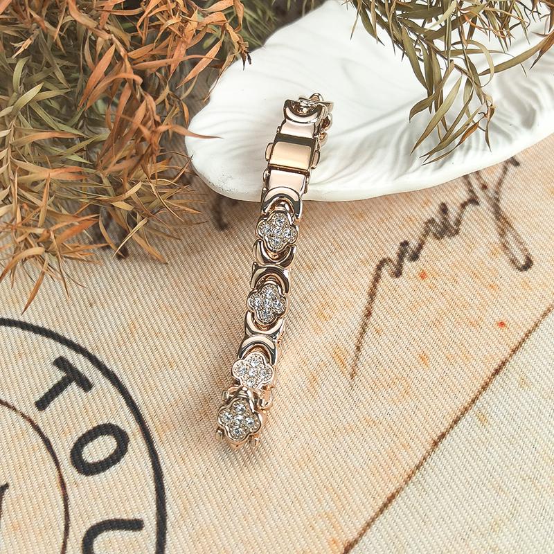 AURELIA™ – Elegant Magnetisk Kobber Armbånd